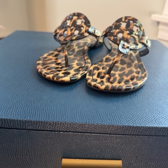 Tory Burch Miller Sandals, Leopard Patent, Size 7 - Picture 4 of 4